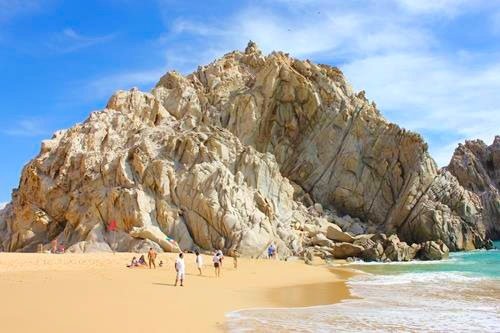 Making Memorable Moments at Divorce Beach in Los Cabos