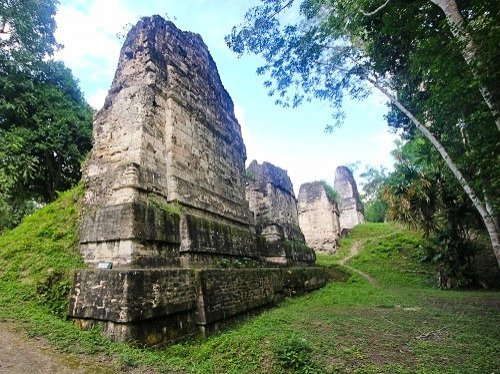 photo of one of THE SEVEN TEMPLES in Tikal