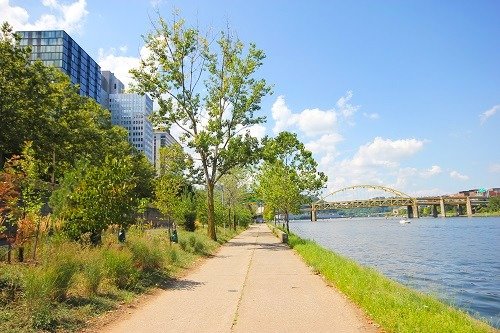 ALLEGHENY RIVERFRONT PARK