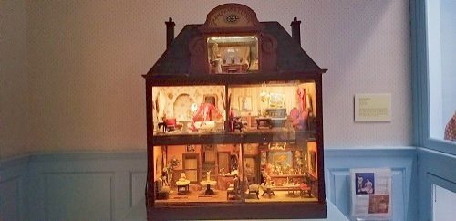 Doll house at the Shelburne Museum in Shelburne, Vermont