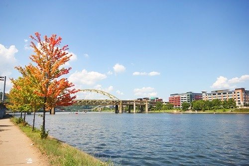 ALLEGHENY RIVERFRONT PARK