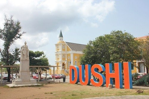 Dushi sign at Queen Wilhelmina Park in Curacao
