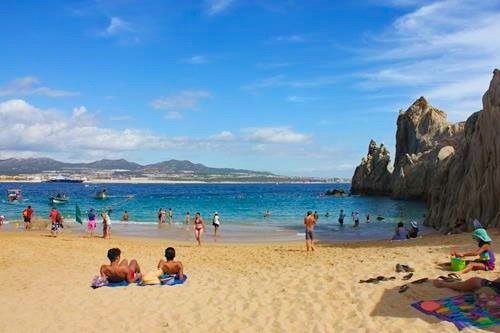 Making Memorable Moments at Lovers Beach in Los Cabos