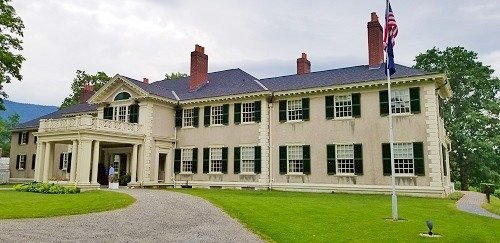 Front of the Hildene Estate in  Manchester, Vermont