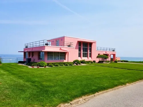 FLORIDA TROPICAL HOUSE IN INDIANA DUNES NATIONAL PARK