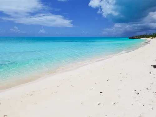 Taylor Bay Beach in Providenciales, Turks and Caicos Islands