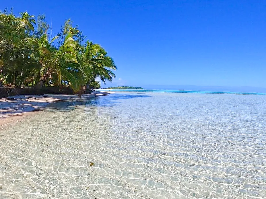 Beach on the Northwestern side of Aitutaki in the Cook Islands