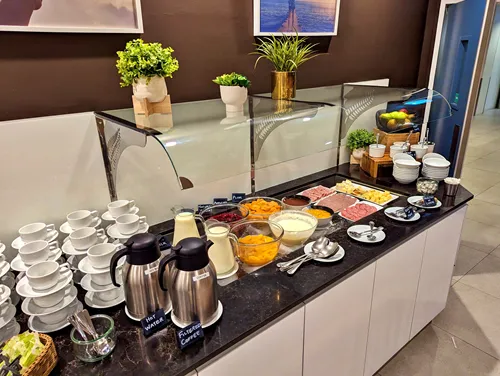breakfast buffet at Heartland Hotel Auckland Airport in New Zealand