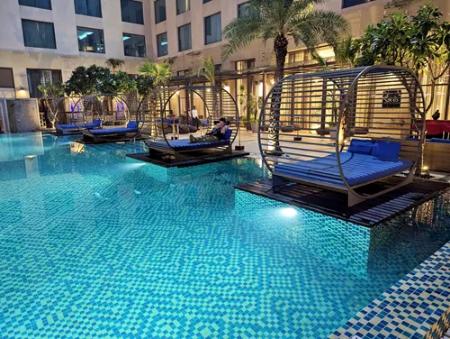 Pool at the Courtyard by Marriott Agra in India