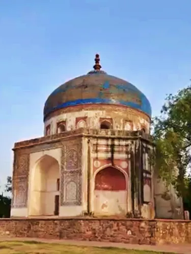 Nila Gumbad (Blue Dome) at Humayun’s Tomb in Delhi in India