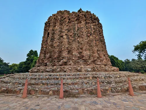 Alai Minar at Qutub Minar in Delhi in India
