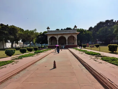 Nahr-i-Bihisht (Stream of Paradise) in the Red Fort (Lal Qila) in Delhi in India