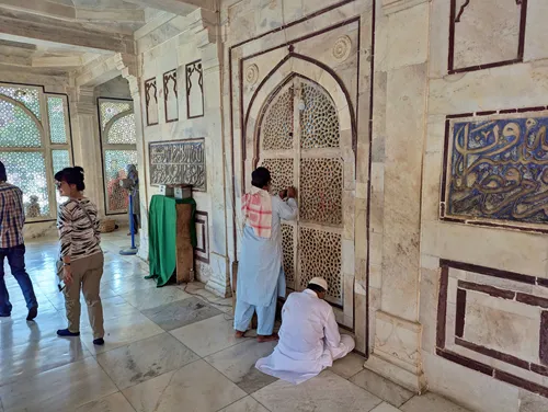 Tomb of Sheikh Salim Chishti at Jama Masjid at Fatehpur Sikri Fort in India