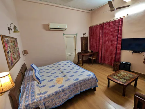 Bedroom at Hotel Arya Niwas in Jaipur in India