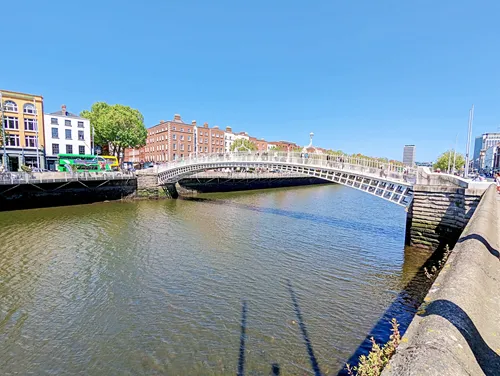 Ha'penny Bridge in Dublin in Ireland