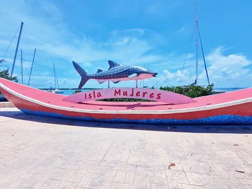 Whale Shark Monument in Isla Mujeres