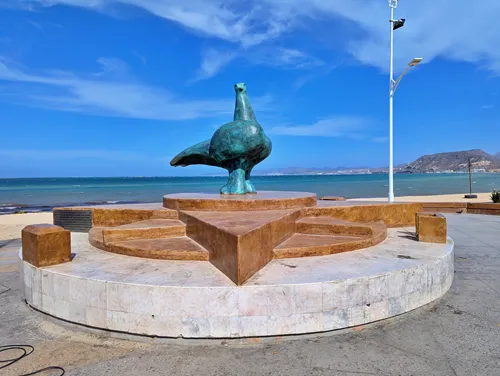 La Paloma de La Paz / Dove of Peace in La Paz, Mexico