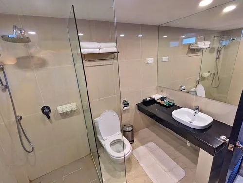 bathroom at BuBu Long Beach Resort on Pulau Perhentian Kecil (The Small Island)  in Malaysia