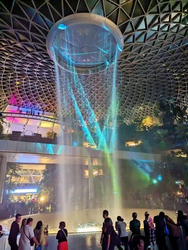 Changi Airport: HSBC Light & Sound Show at Rain Vortex in Jewel in Singapore