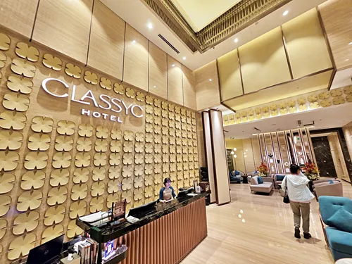 photo of the lobby of CLASSYC Hotel, Hanoi in Vietnam