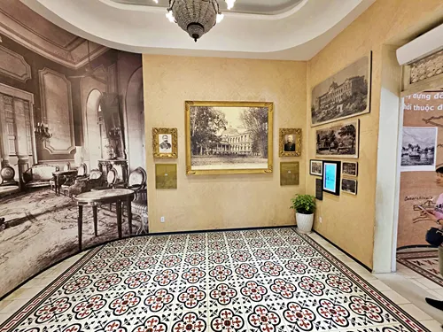 photo of a museum room in Reunification Palace / Independence Palace in Ho Chi Minh City in Vietnam