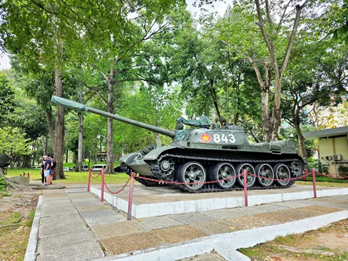 Tank 843 (restored) that crashed through the front gate of the presidential headquarters for South Vietnam until 1975, now: Reunification Palace in Ho Chi Minh City in Vietnam