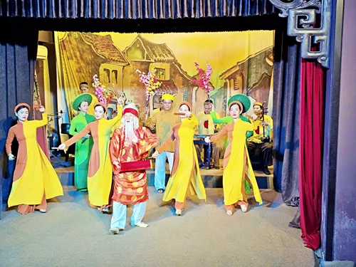 Cultural show at the Hoi An Traditional Art Performance House in Vietnam