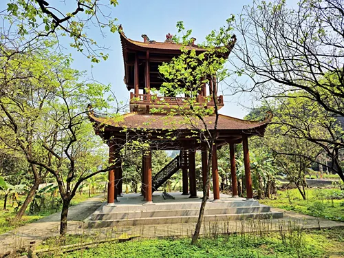 Lower Pagoda (Chùa Hạ) at Bich Dong Pagoda in Ninh Binh in Vietnam