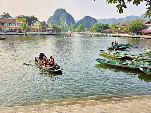 starting point of the Tam Cốc Boat Tour near Ninh Binh in Vietnam